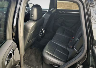 porsche cayenne 18