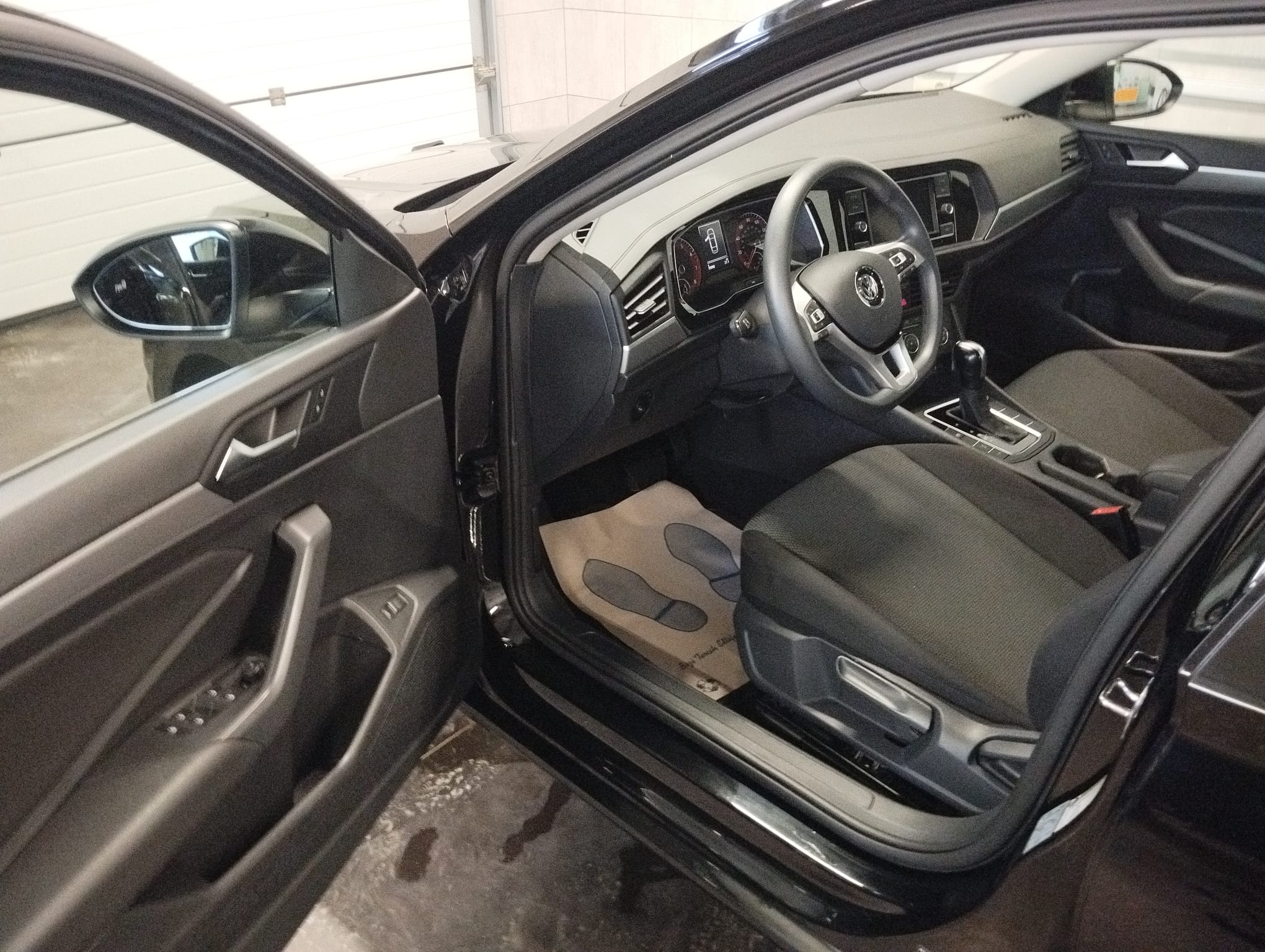 chirie-auto-chisinau-jetta